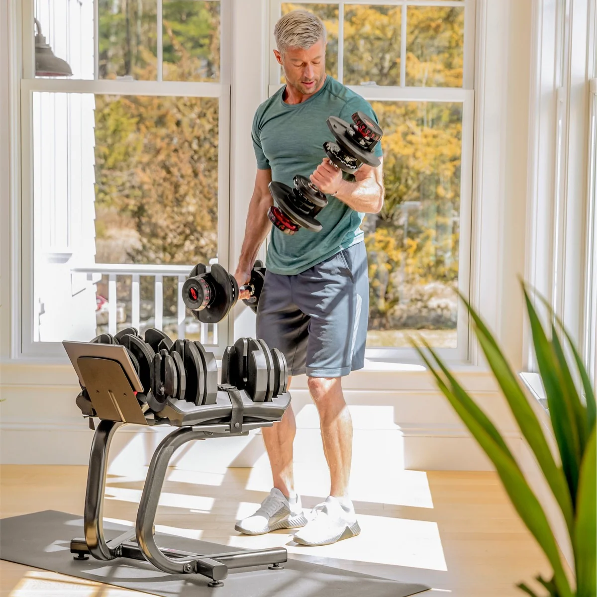 Soporte de mancuernas con rack de entretenimiento - Bowflex - Image 5